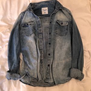 American Eagle Distressed Jean Shirt / Jacket